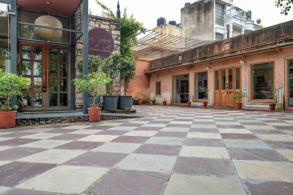 The Kanota Courtyard - SillySuitcase
