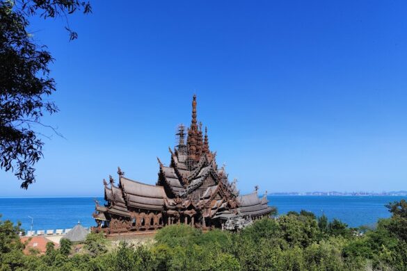 The Sanctuary Of Truth Museum - SillySuitcase