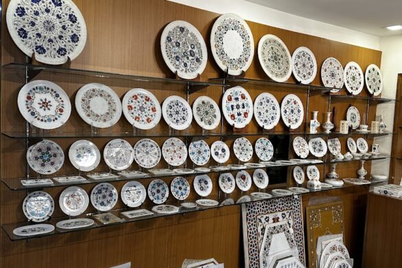 The Warehouse Of Gifts Souvenirs - SillySuitcase
