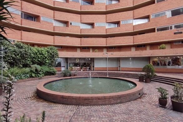 Torres Del Parque - SillySuitcase