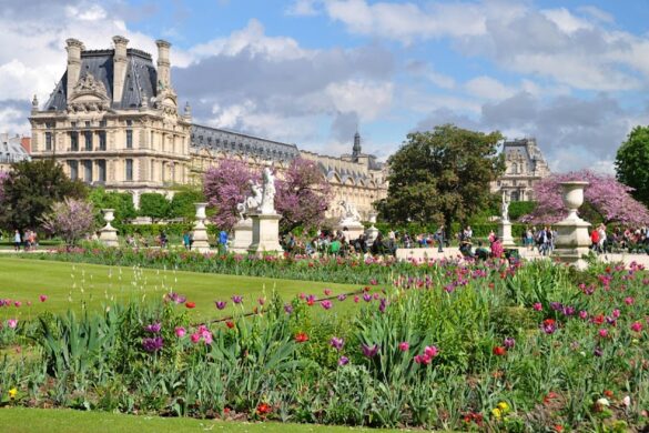 Tuileries Garden - SillySuitcase