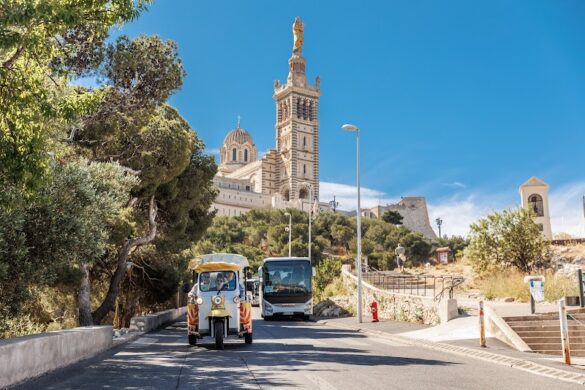 Tuk Tuk Marseille - SillySuitcase