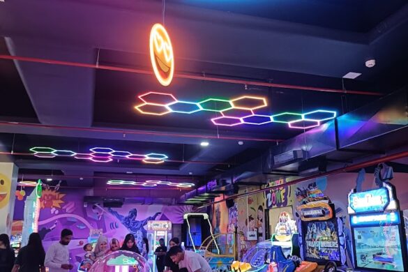 V Play Gaming Zone - SillySuitcase