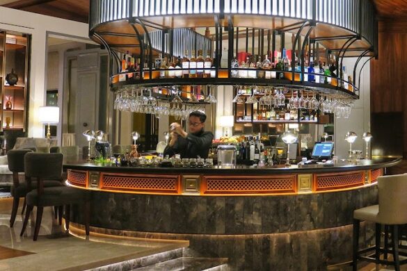 Vasco Bar And Lounge - SillySuitcase