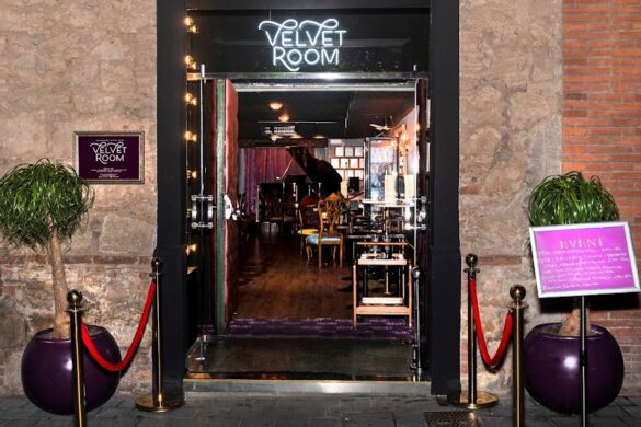 Velvet Room Bcn - SillySuitcase