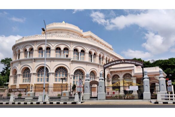 Vivekananda House - SillySuitcase