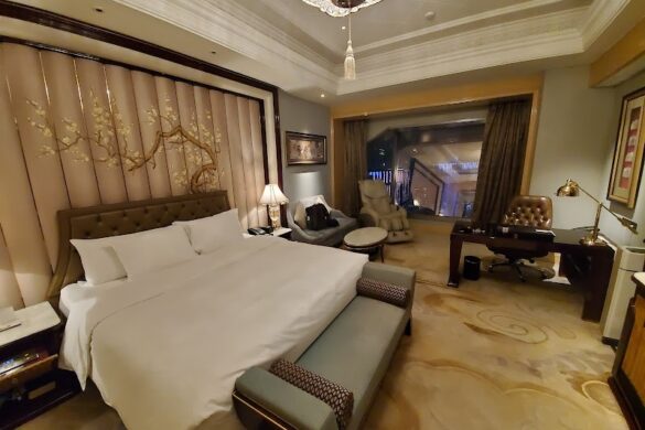 Wanda Reign Wuhan - SillySuitcase