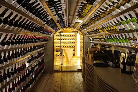 Wine And Crab - SillySuitcase