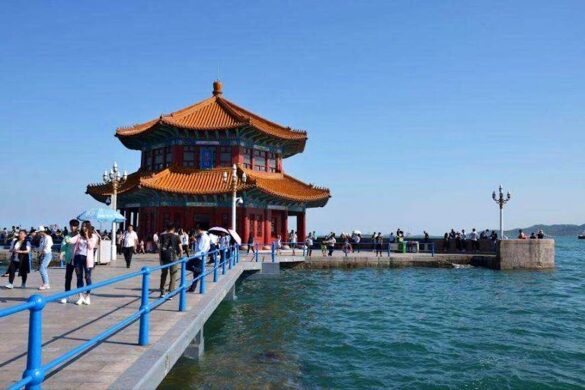Zhanqiao Pier - SillySuitcase