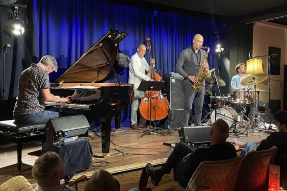 Zig Zag Jazz Club Berlin - SillySuitcase