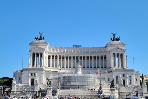 Altare Della Patria - SillySuitcase