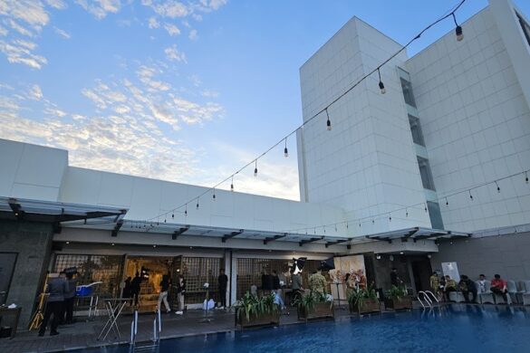 Arcadaz Lounge And Bar - SillySuitcase