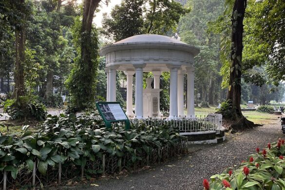 Bogor Botanical Gardens - SillySuitcase