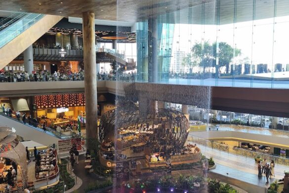 Chao Phraya Viewing Deck Icon Siam - SillySuitcase