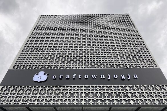 Craftown Jogja - SillySuitcase
