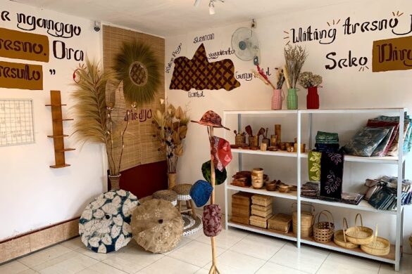 Dirdjo Jogja Ethnic Craft Souvenir Shop - SillySuitcase