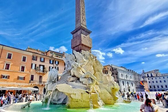 Fontana Dei Quattro Fiumi - SillySuitcase