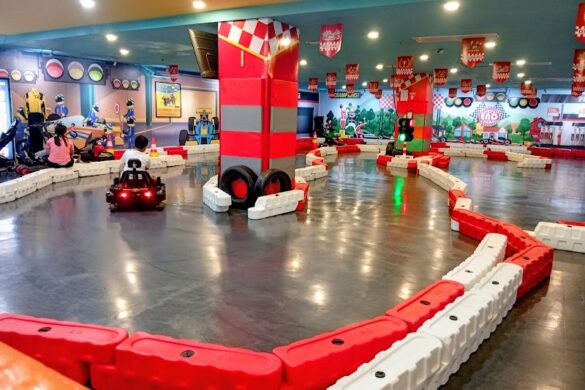 Fun And Play Ambarrukmo Plaza Lg - SillySuitcase