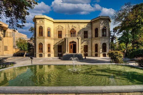 Glassware And Ceramic Museum Of Iran - SillySuitcase