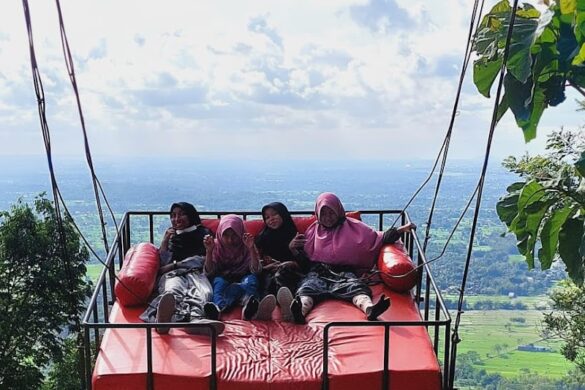 Jogja Visit Tour And Travel Tonomalioboro - SillySuitcase