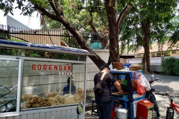 Kemang Dalam Street Food - SillySuitcase
