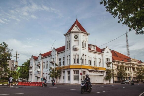 Kota Tua Surabaya - SillySuitcase