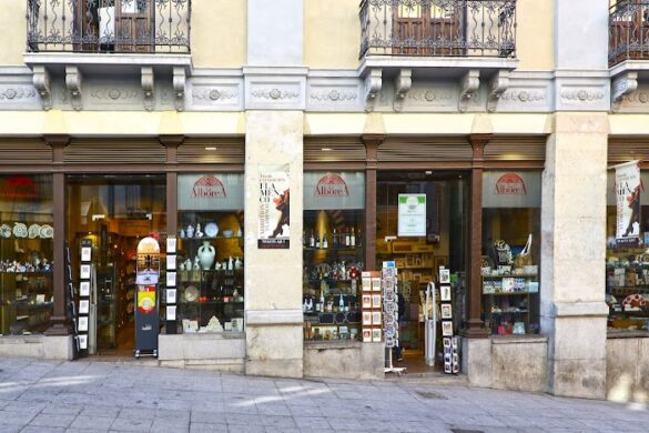 La Alborea Souvenirs Granada Cuesta De Gom Rez - SillySuitcase