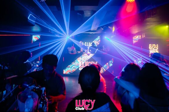 Lucy Club Bangkok - SillySuitcase