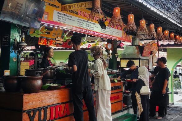Ngasem Traditional Market - SillySuitcase