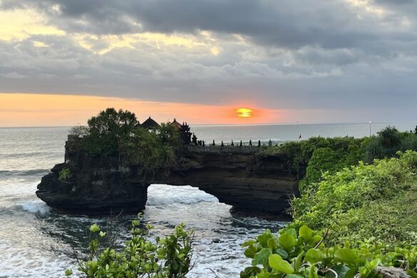 Tanah Lot Temple Square - SillySuitcase