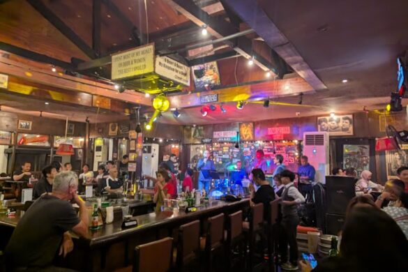 The Jaya Pub - SillySuitcase