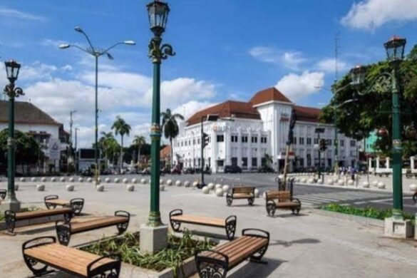 Titik Nol Kilometer Yogyakarta - SillySuitcase