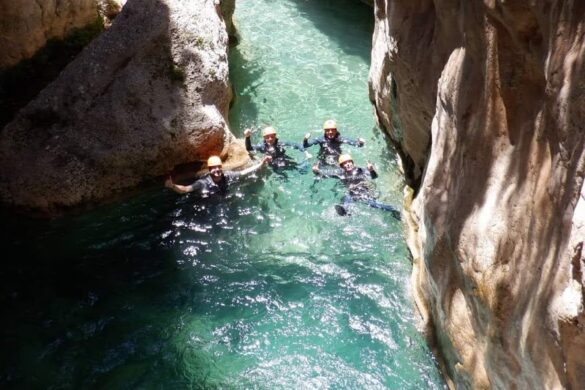 Tourtrek Guias De Monta A - SillySuitcase