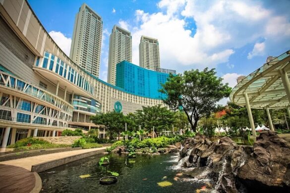 Tribeca Park - SillySuitcase