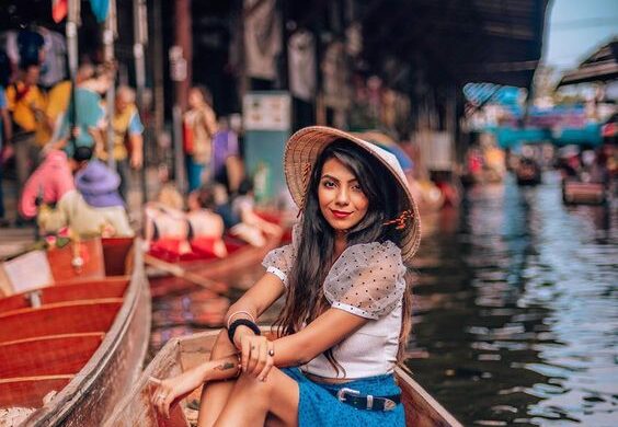 Urban Adventures - SillySuitcase