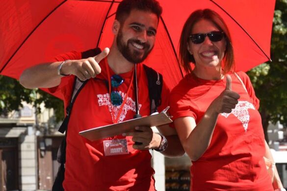 Walk In Granada Tours - SillySuitcase