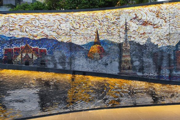 Wall Art At Iconsiam - SillySuitcase
