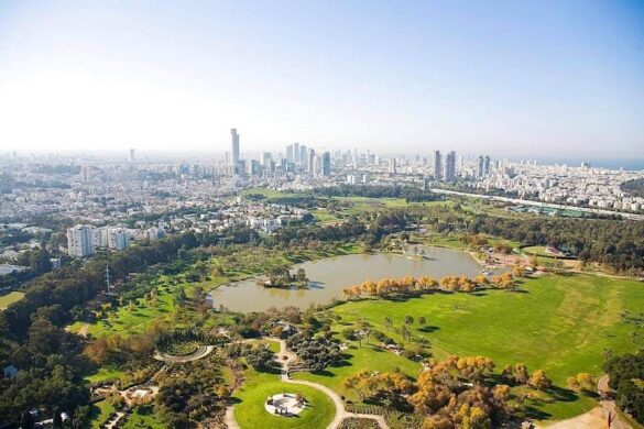 Yarkon Park - SillySuitcase