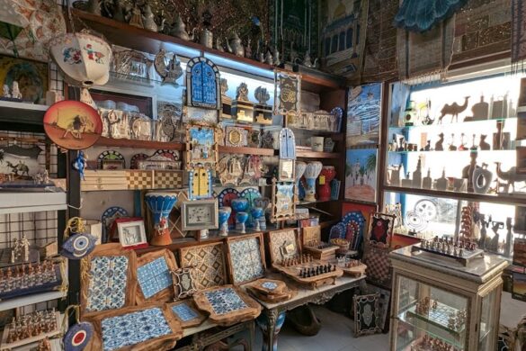 Tmp5 9Q9Tv3 - SillySuitcase