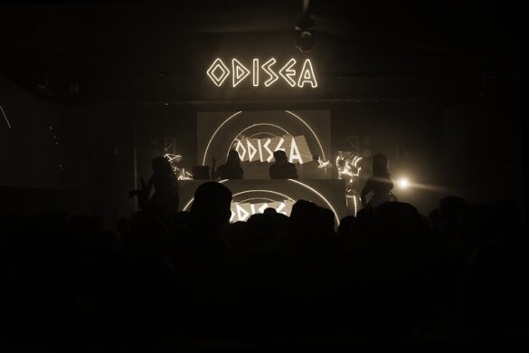 Tmpqerhhdz - SillySuitcase